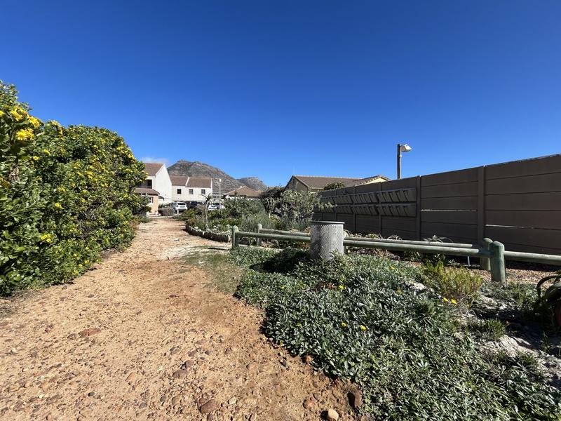 2 Bedroom Property for Sale in Muizenberg Western Cape